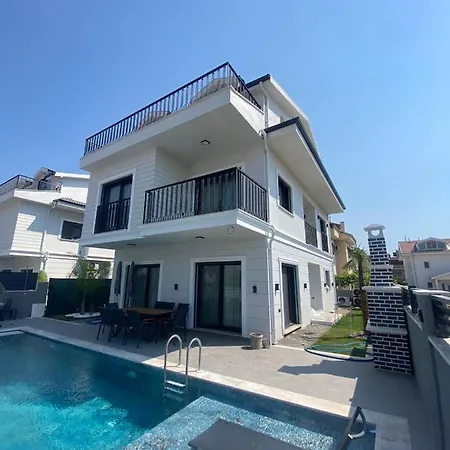 Muko Homes Mehmet Akarca 빌라 *